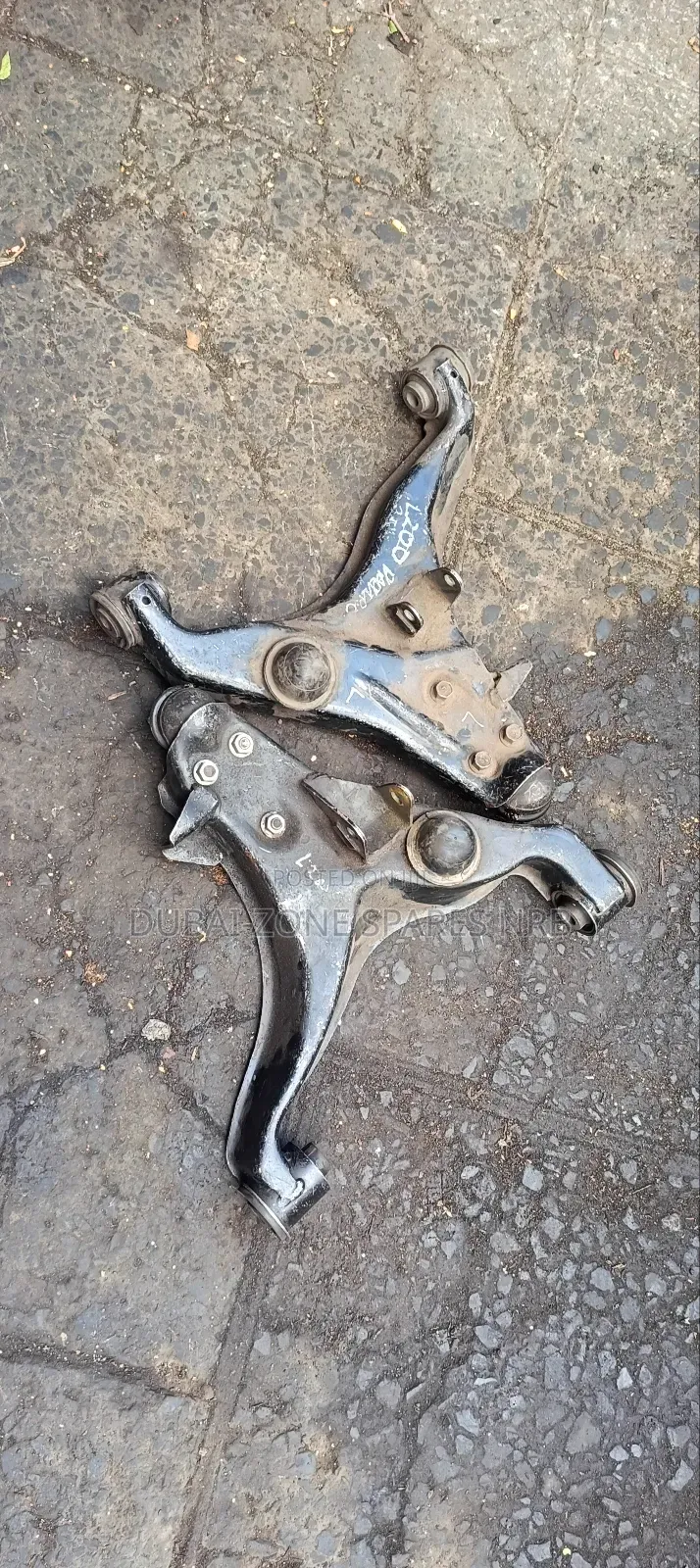 Lower Control Arms Pajero,L200.