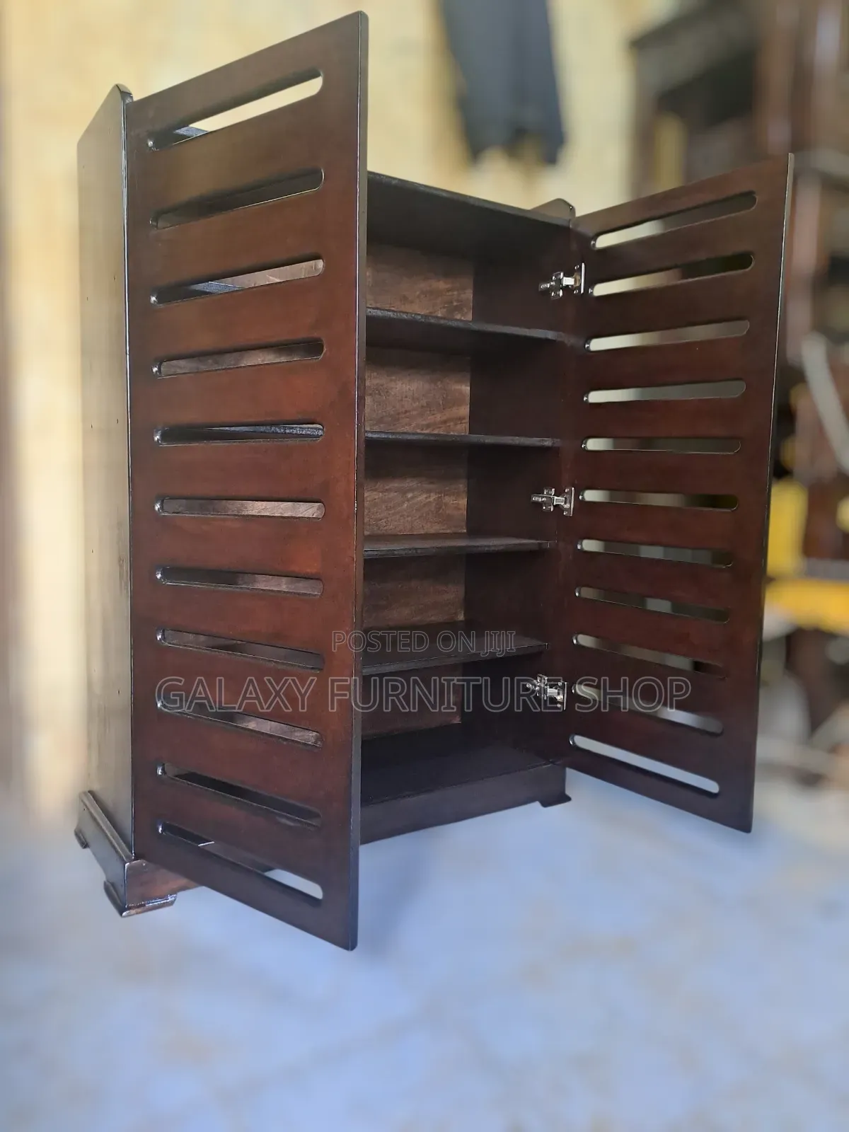 Closed Shoerack Cabinet