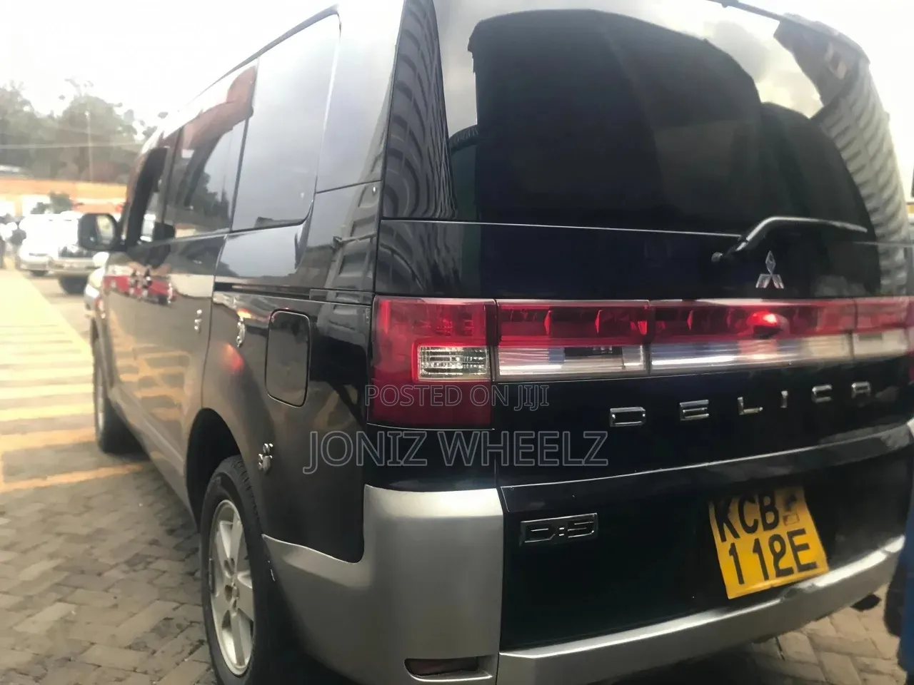 Mitsubishi Delica 2007 Black