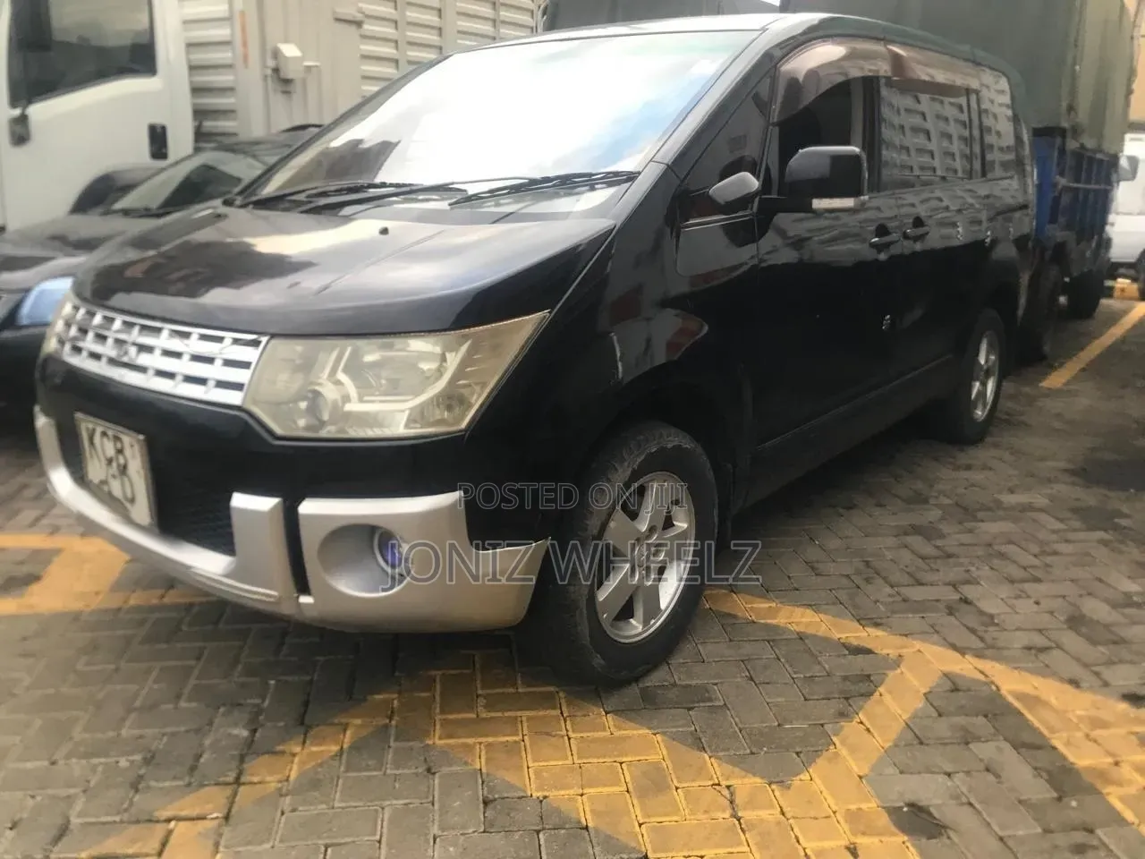 Mitsubishi Delica 2007 Black