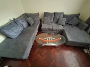Luxury Grey U Shaped 7 Seater Sofa Plus Coffee Table Glass Set