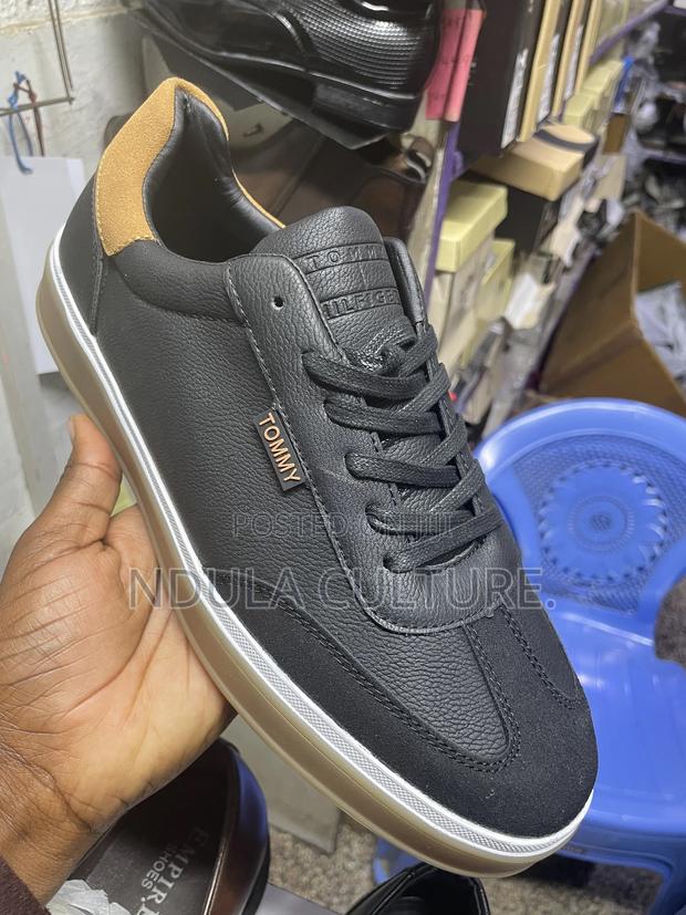Tommy Classic Casuals - thumbnail 2