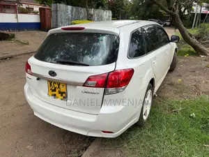 Subaru Legacy 2012 White