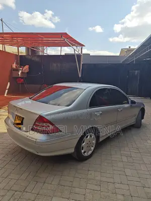 Mercedes-Benz C200 2006 Silver