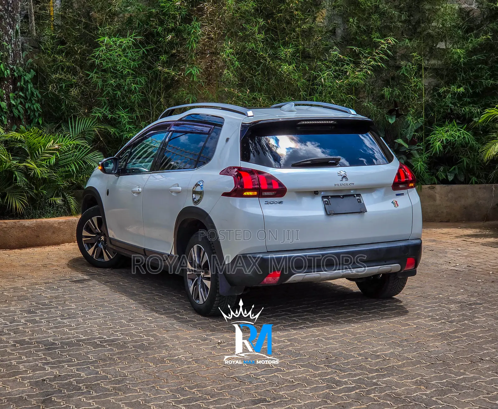 Peugeot 2008 2019 White