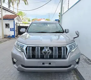 Toyota Land Cruiser Prado 2019 Beige