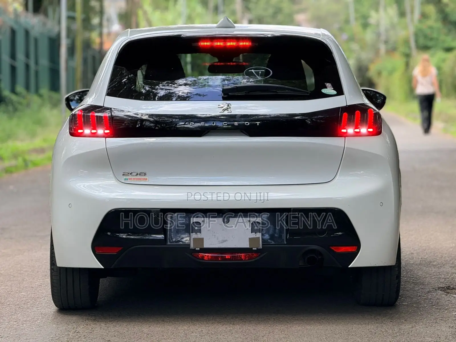 Peugeot 208 2021 White