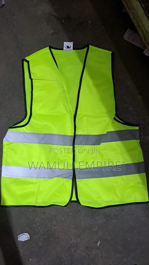 High-visibility Safety Vest, - thumbnail 2