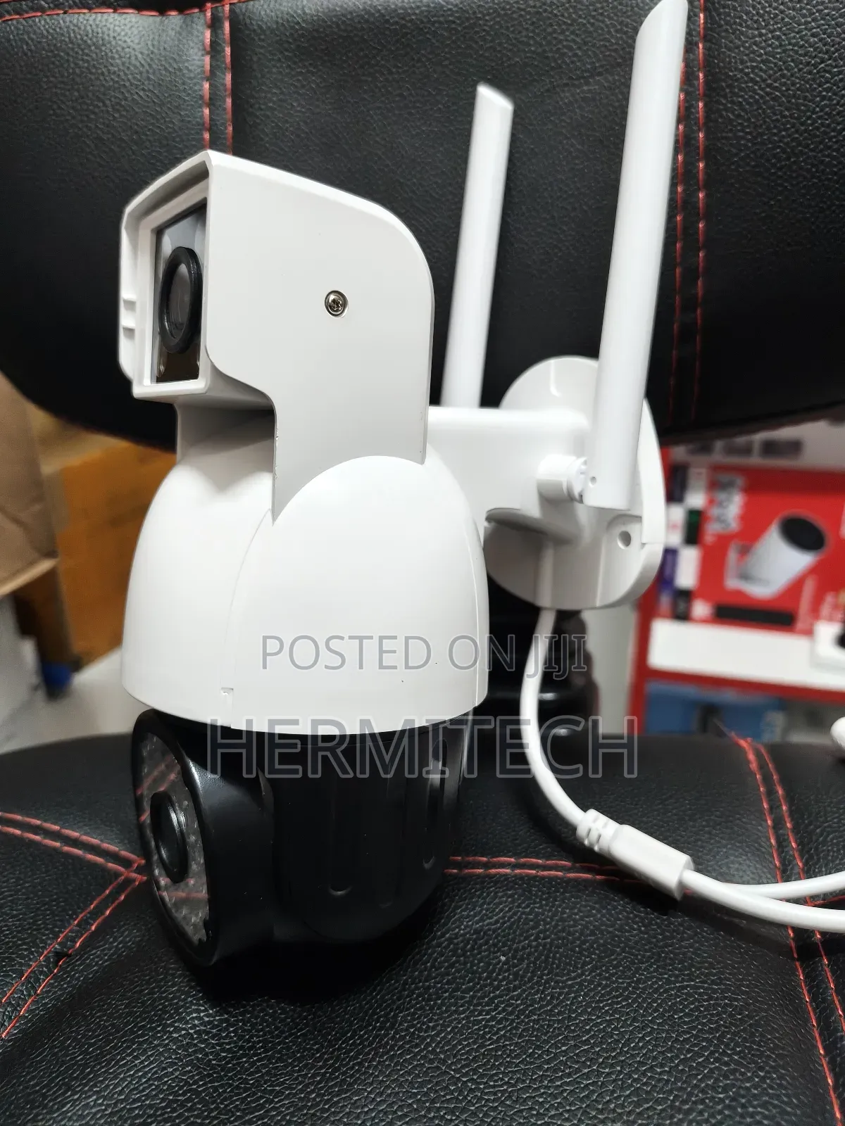 CCTV Dual Lens 4g Electric Model Ethernet Cable Mounted for Wide View