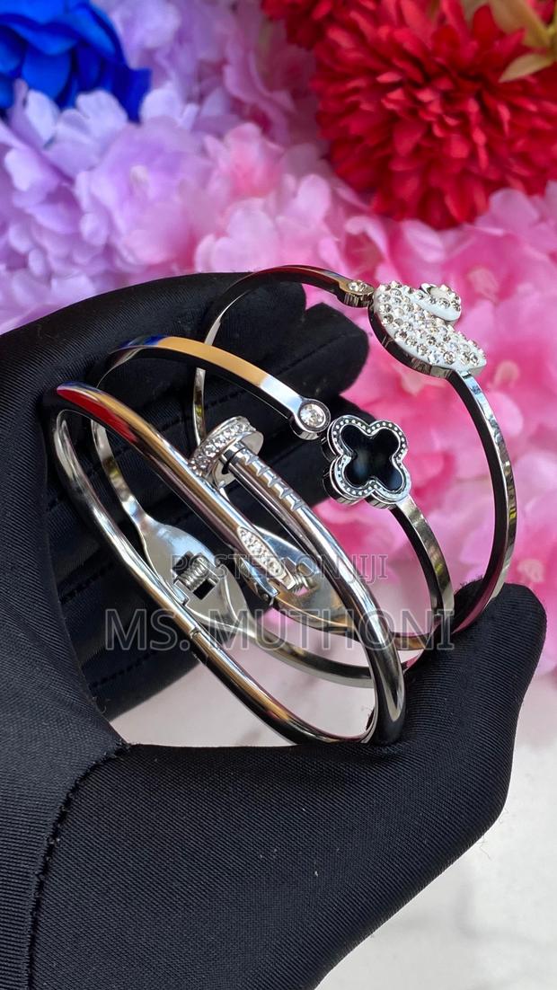 Quality , Fade Free Ladies Bracelets - thumbnail 3