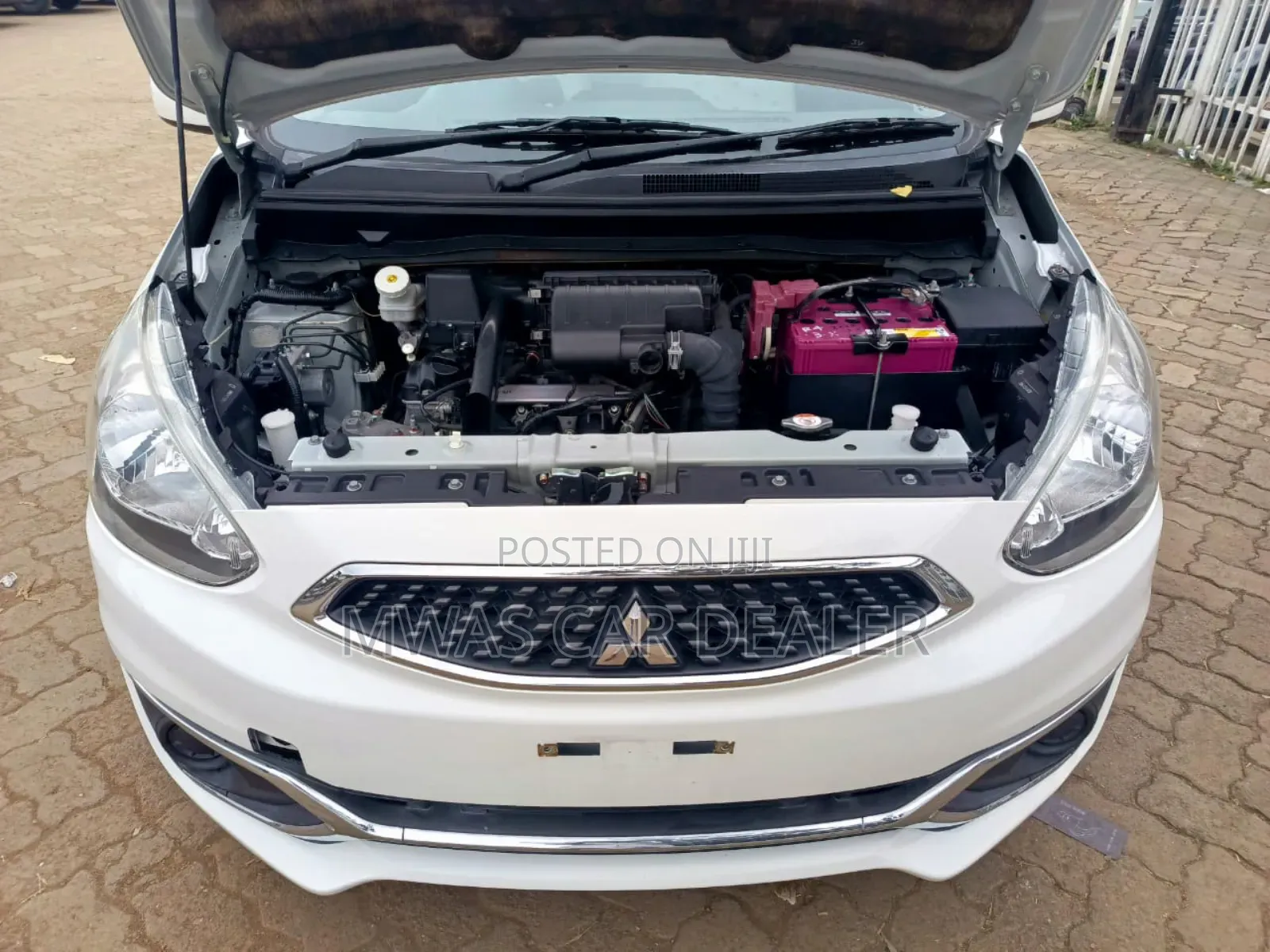 Mitsubishi Mirage 2017 White