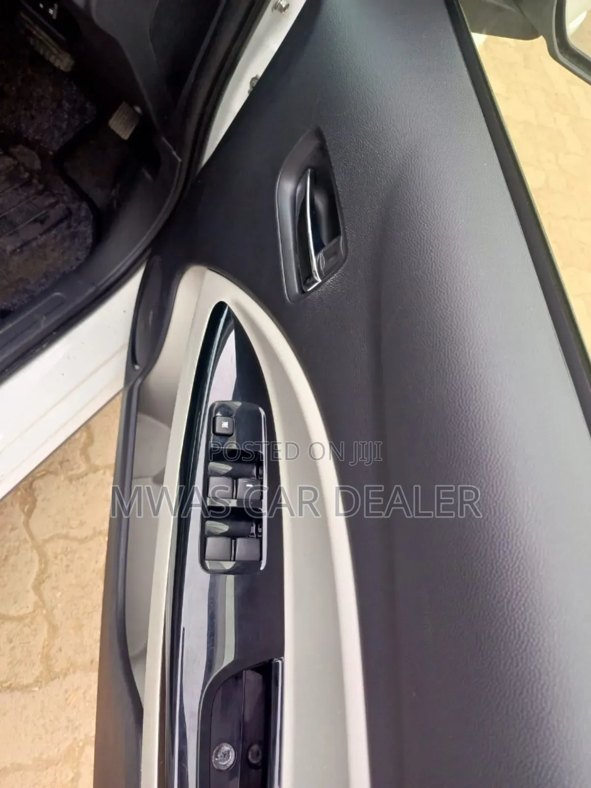 Mitsubishi Mirage 2017 White