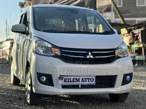 Mitsubishi EK Wagon 660 FWD 2019 White
