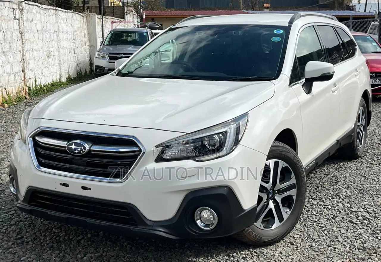 Subaru Outback 2018 White