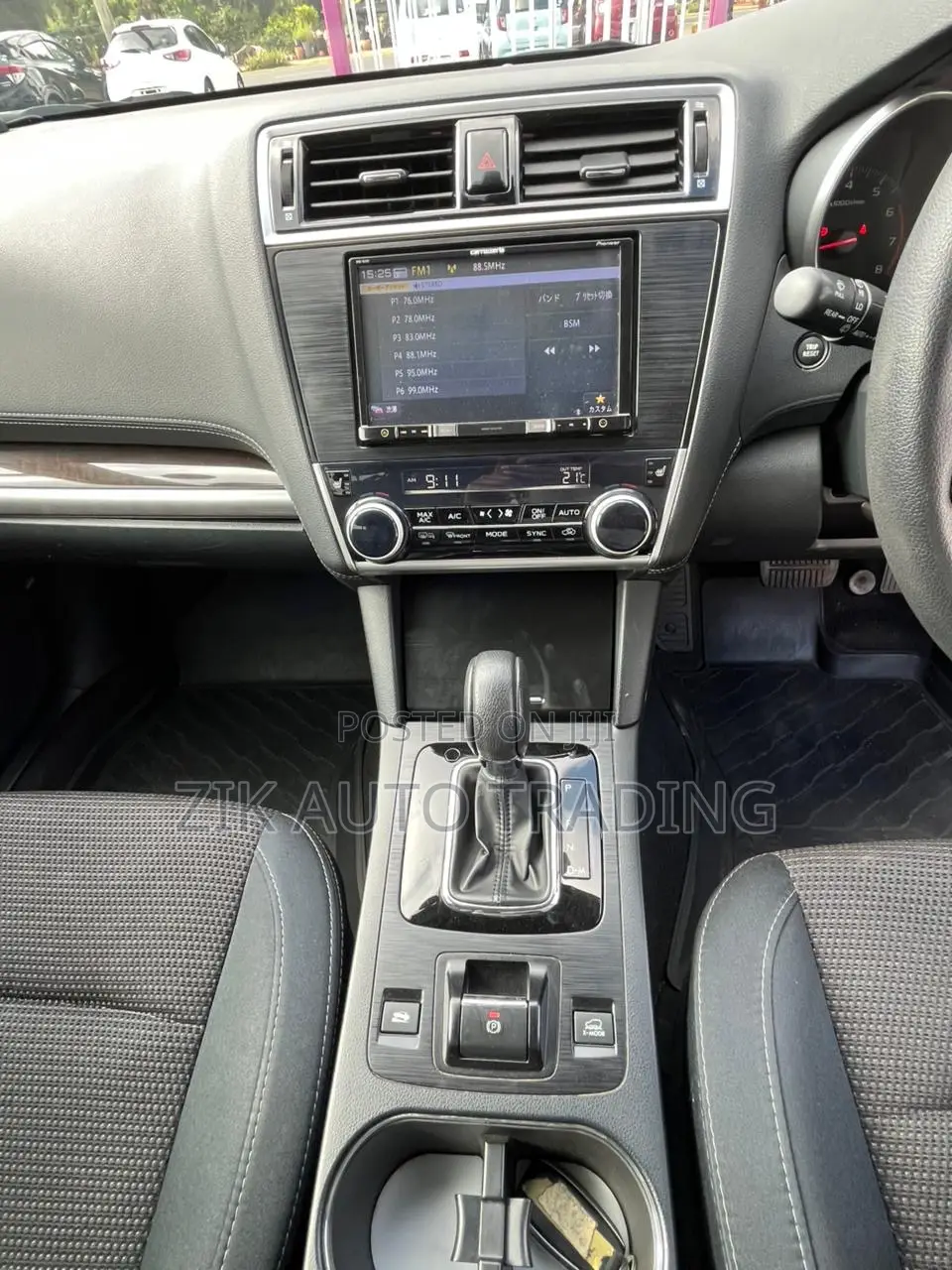 Subaru Outback 2018 White