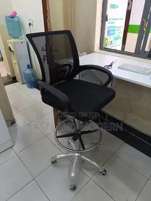 Reception Counter Mesh Chair