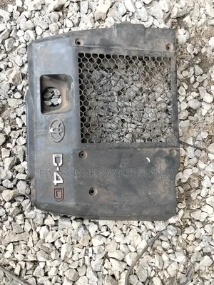 Toyota Vigo Top Cover Engine