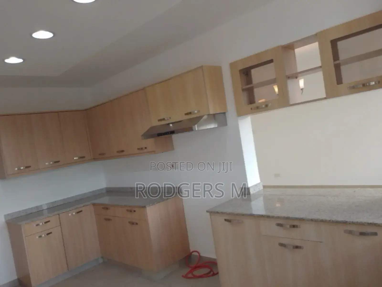 3bdrm Apartment in Valley Arcade for rent