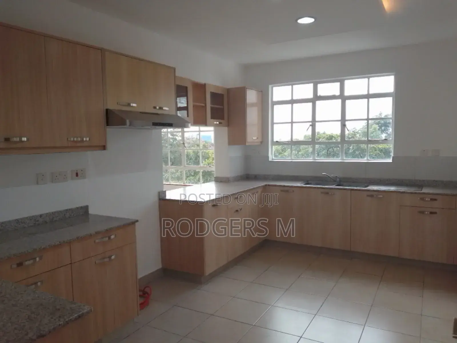 3bdrm Apartment in Valley Arcade for rent