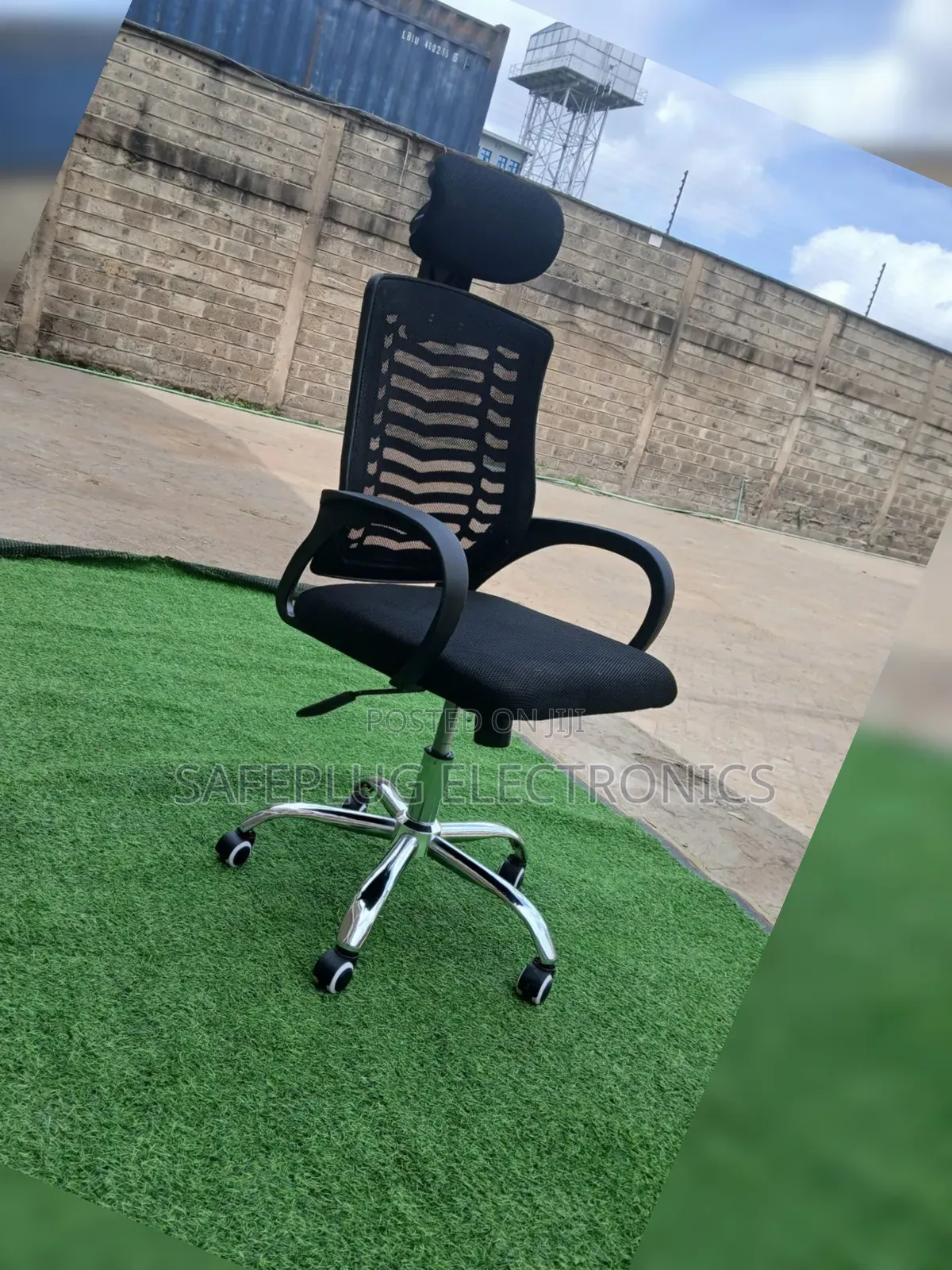 Executive Mesh Chair With Headrest – Stylish