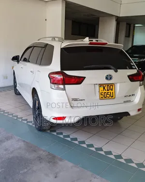 Toyota Corolla Fielder 2017 White