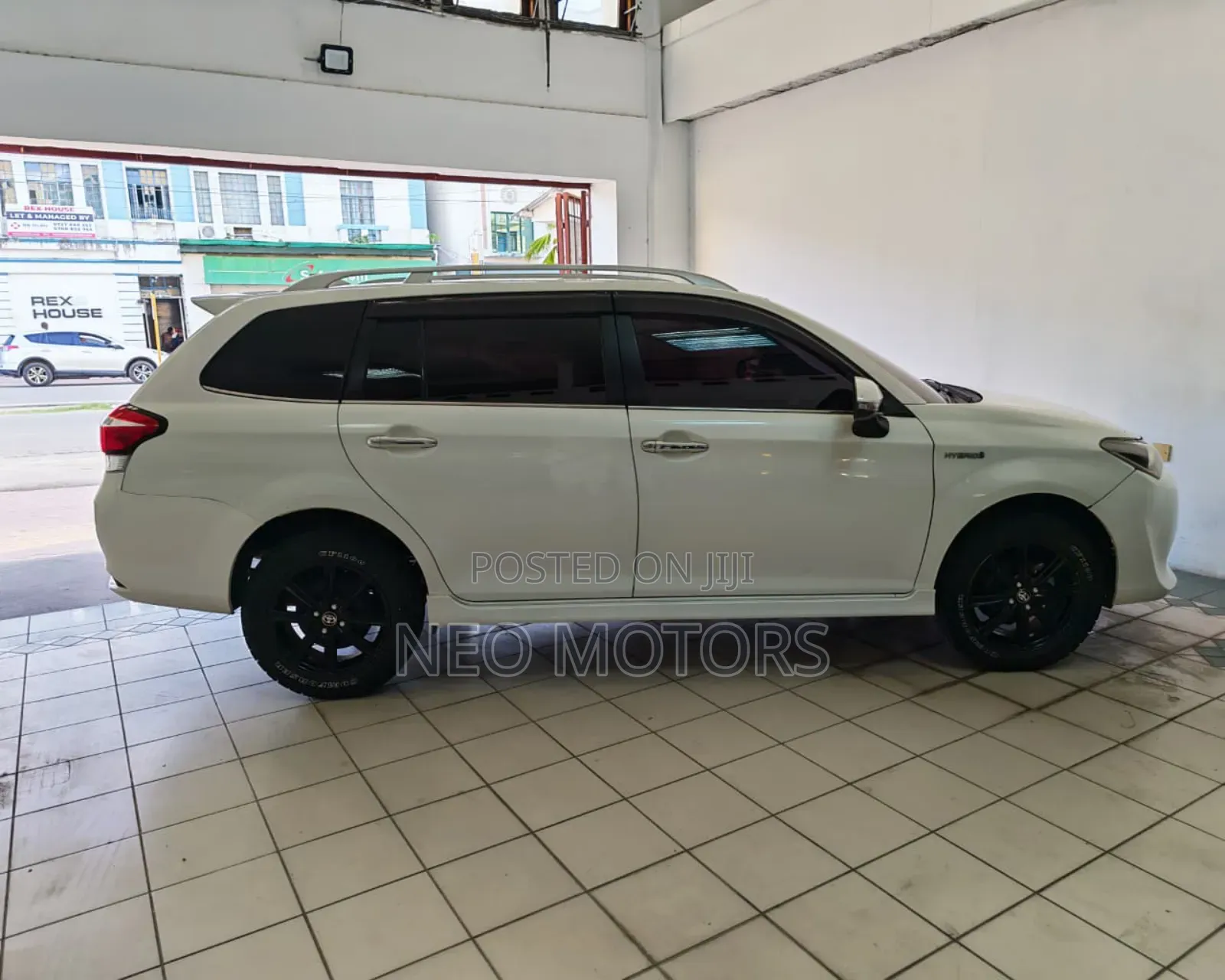 Toyota Corolla Fielder 2017 White