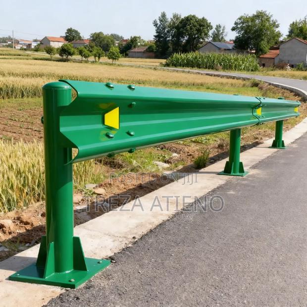 Highway Edge Safety Barrier - thumbnail 4
