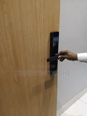Smart Digital Smart Door Lock Fingerprints Password App Control