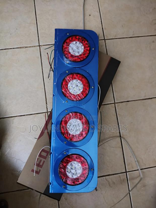 Universal Led Isuzu/Trucks Tail Lights