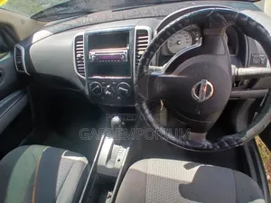 Nissan Wingroad 2007 Gray