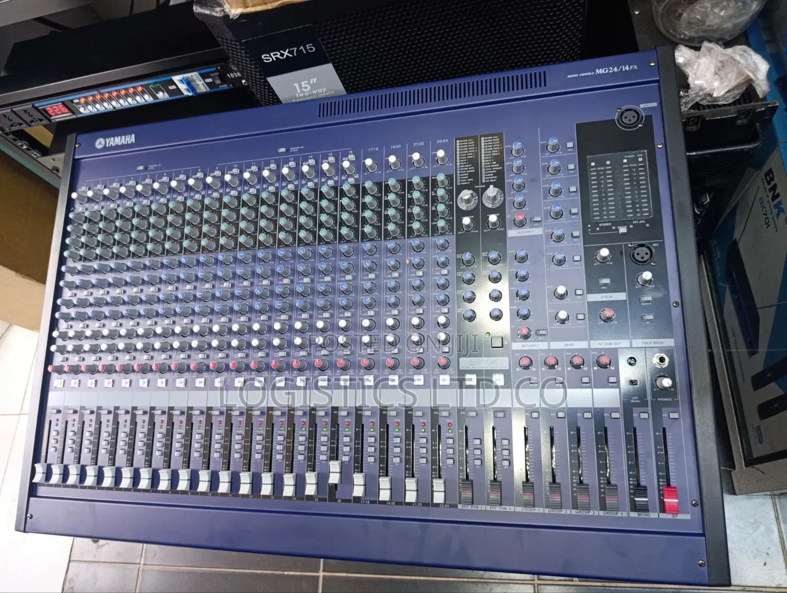 Yamaha Mg24/14fx 24-Channel Analog Mixing Console.