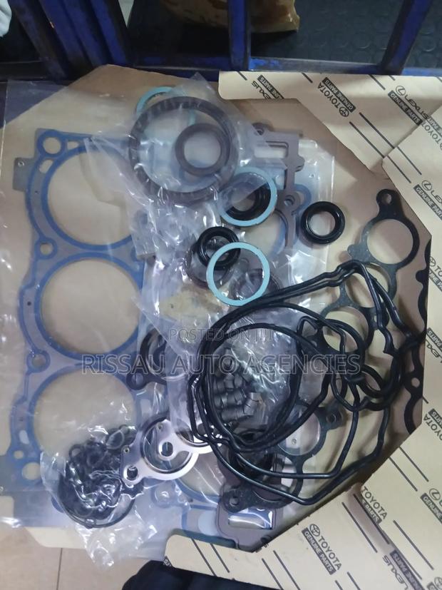 Toyota 5vz-Fe Engine 3.4 Litre Overhaul Gasket Kit Made in Japan.