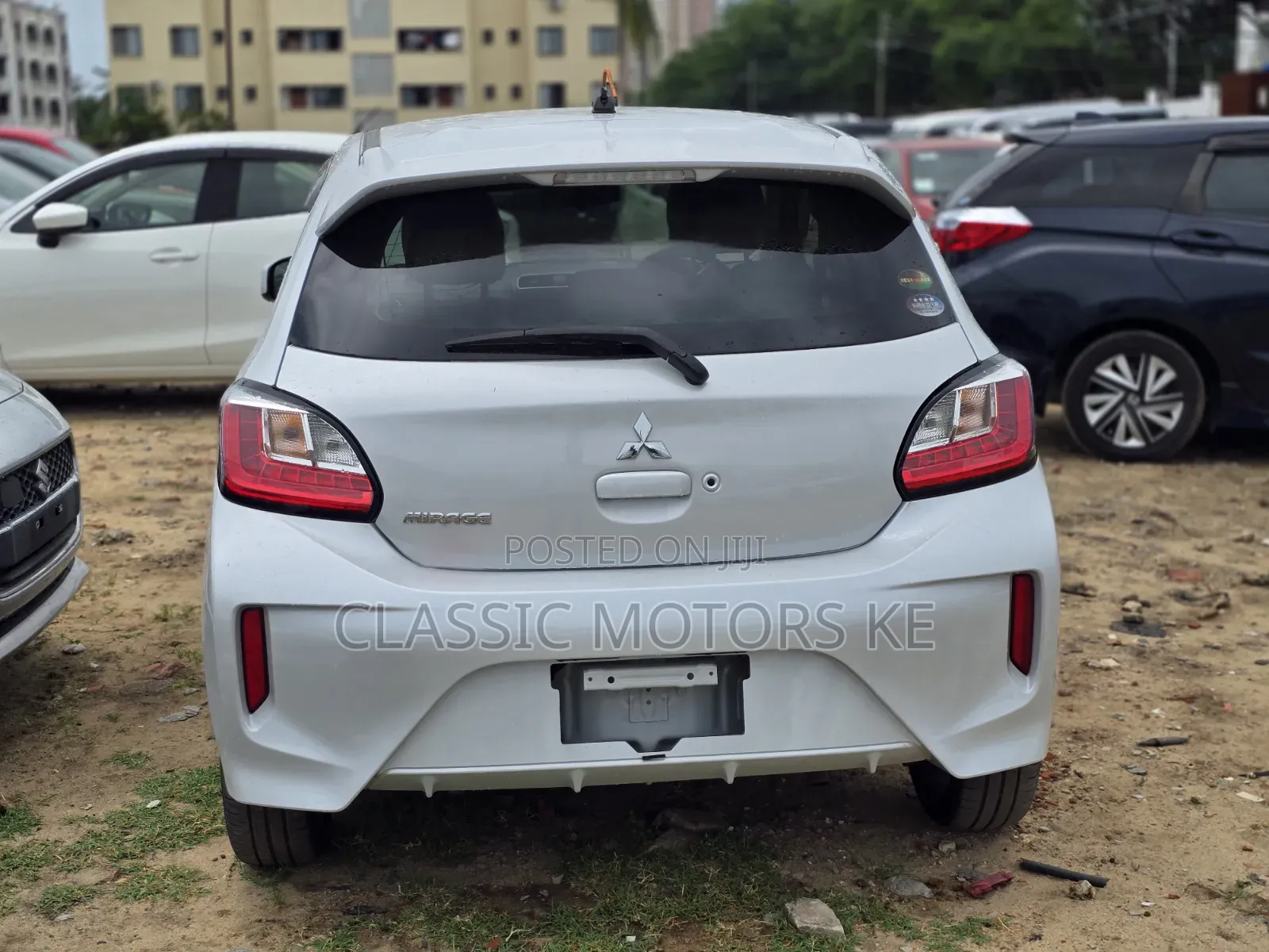 Mitsubishi Mirage SE 2019 White