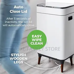 Modern Automatic Motion Sensor Trash Can Featuring a Touchless Lid