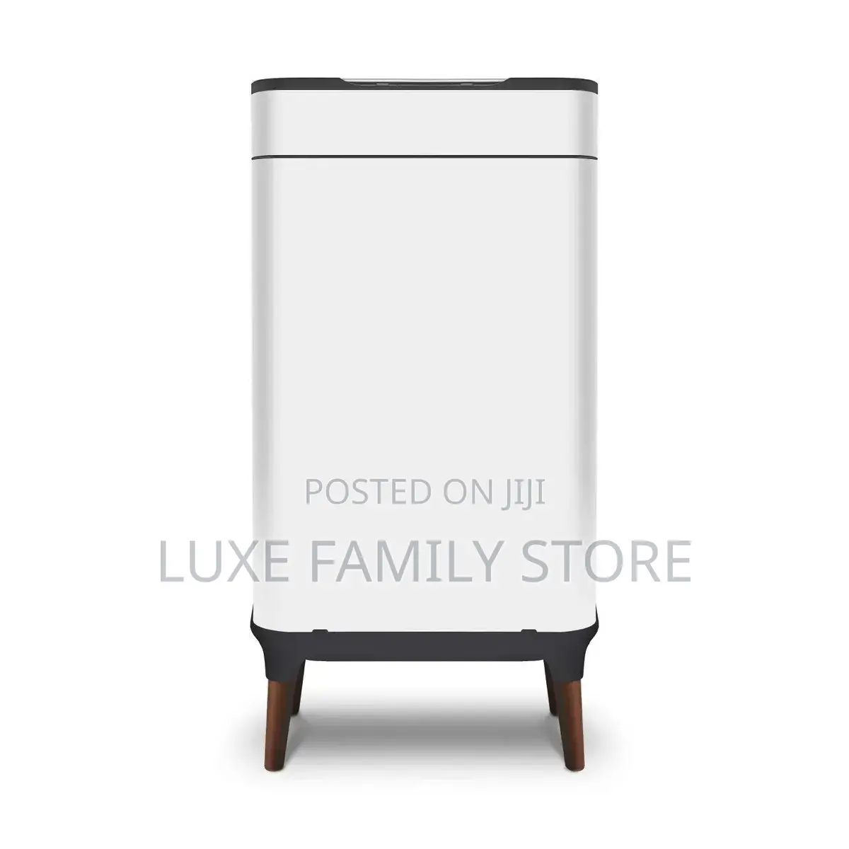 Modern Automatic Motion Sensor Trash Can Featuring a Touchless Lid