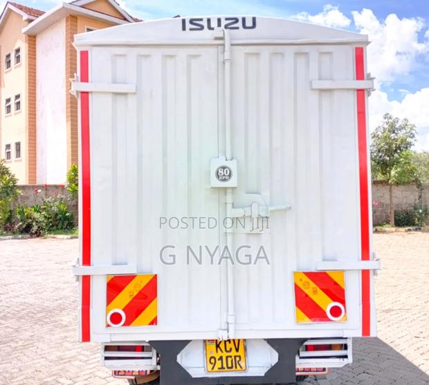 Isuzu NHR Covered Body 2019 Model - thumbnail 2