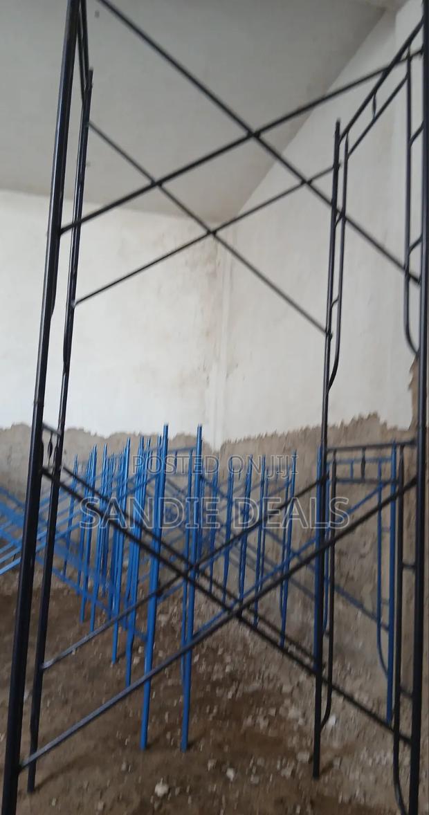 Durable Scaffolding Ladders - thumbnail 2