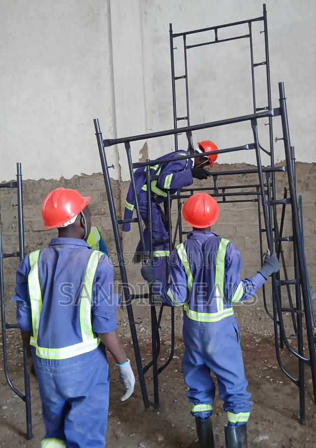 Construction Scaffolding Ladders - thumbnail 2