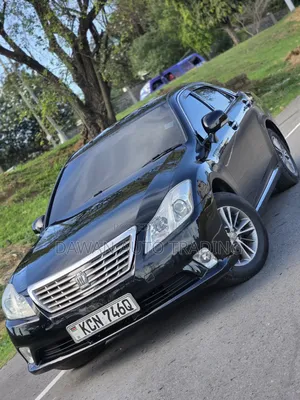 Toyota Crown 2011 Black