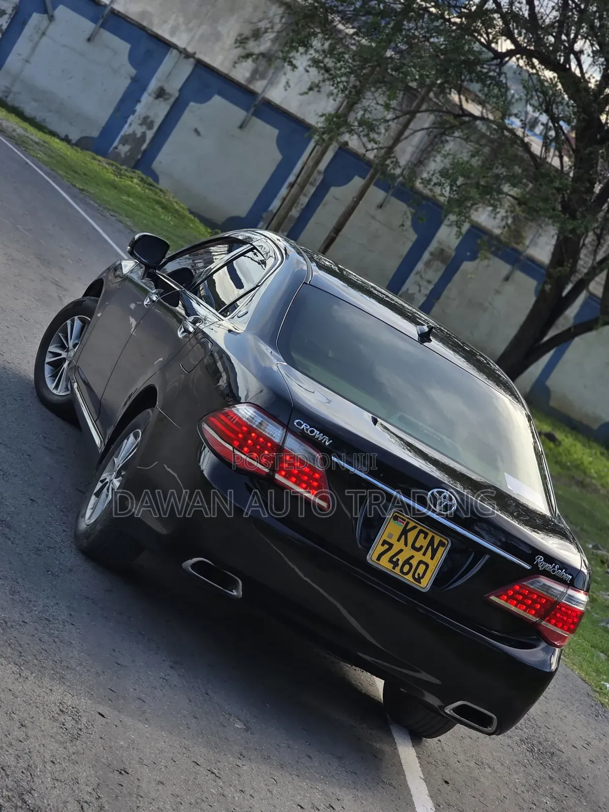 Toyota Crown 2011 Black