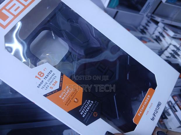 (Uag) Pathfinder Case for iPhone 12 and 12 Pro. - thumbnail 2