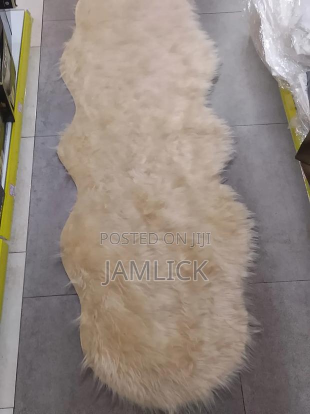 Faux Fur Bedside Mats – 60×180 Cm –Cd - thumbnail 3