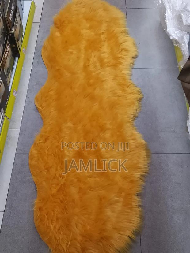 Faux Fur Bedside Mats – 60×180 Cm –Cd - thumbnail 4