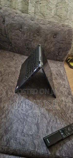 New Laptop Lenovo ThinkPad X280 8GB Intel Core i5 SSD 256GB