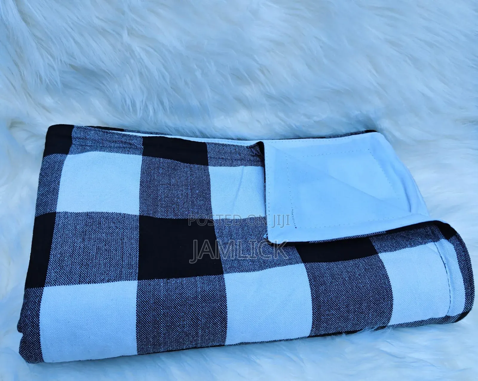 Checked Warm Masai Fleece – 150 × 200 Cm –Gw