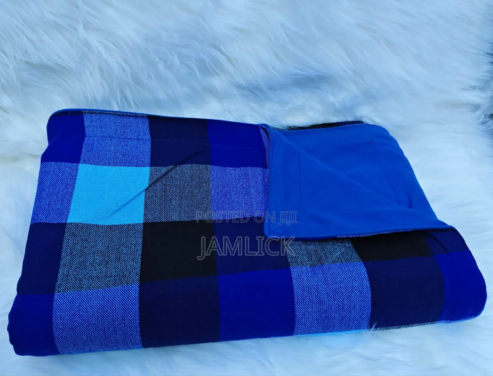 Checked Warm Masai Fleece – 150 × 200 Cm –Gw
