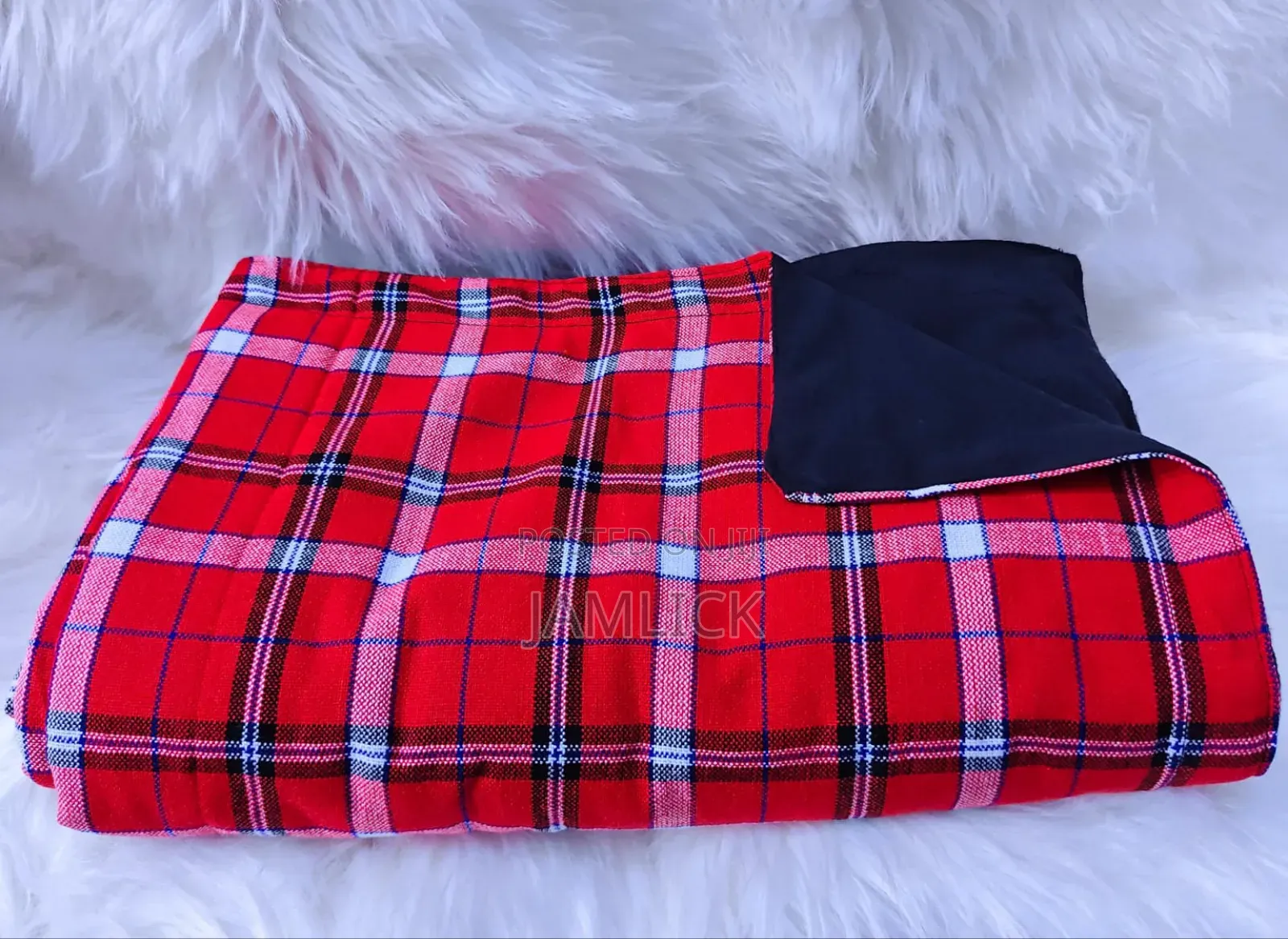 Checked Warm Masai Fleece – 150 × 200 Cm –Gw