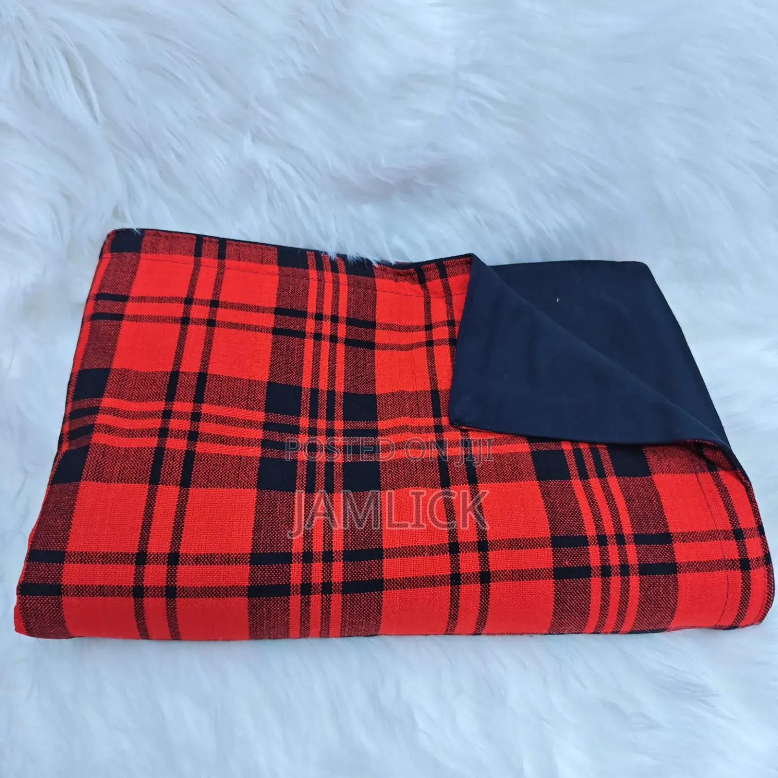 Checked Warm Masai Fleece – 150 × 200 Cm –Gw