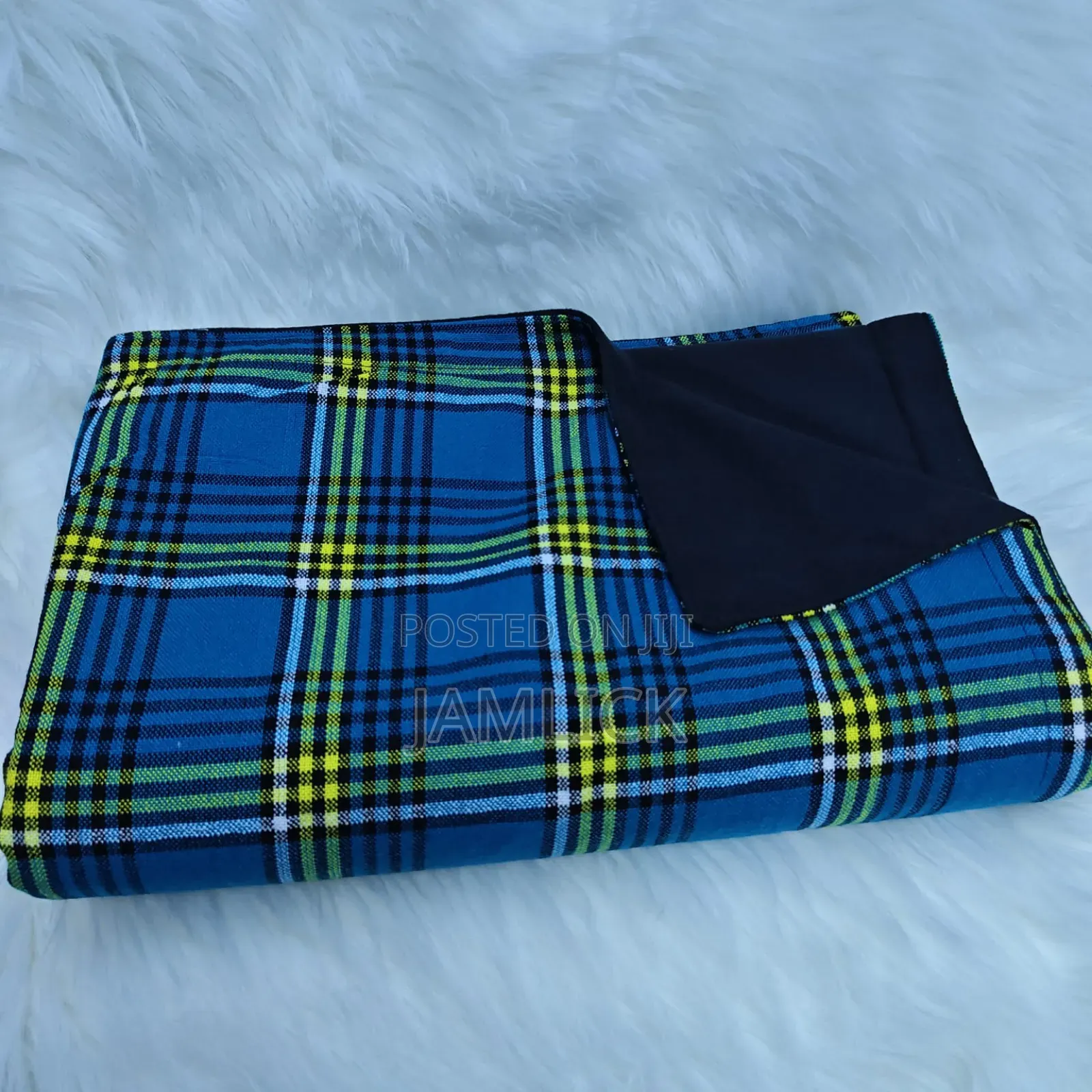 Checked Warm Masai Fleece – 150 × 200 Cm –Gw