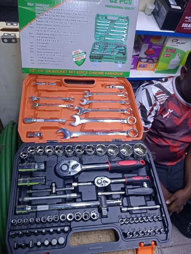 82pcs Mechanical Toolset